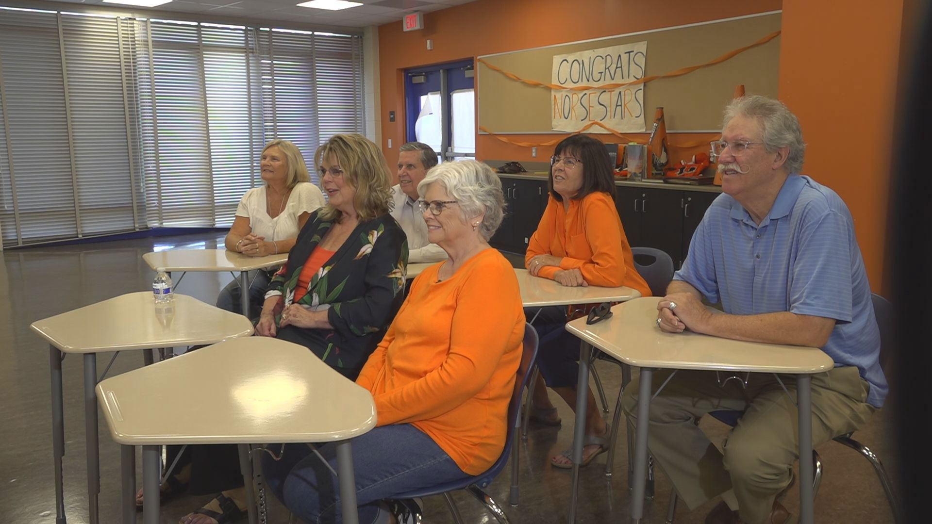 Valhalla High School's Class of '76 celebrates 50-year reunion | cbs8.com