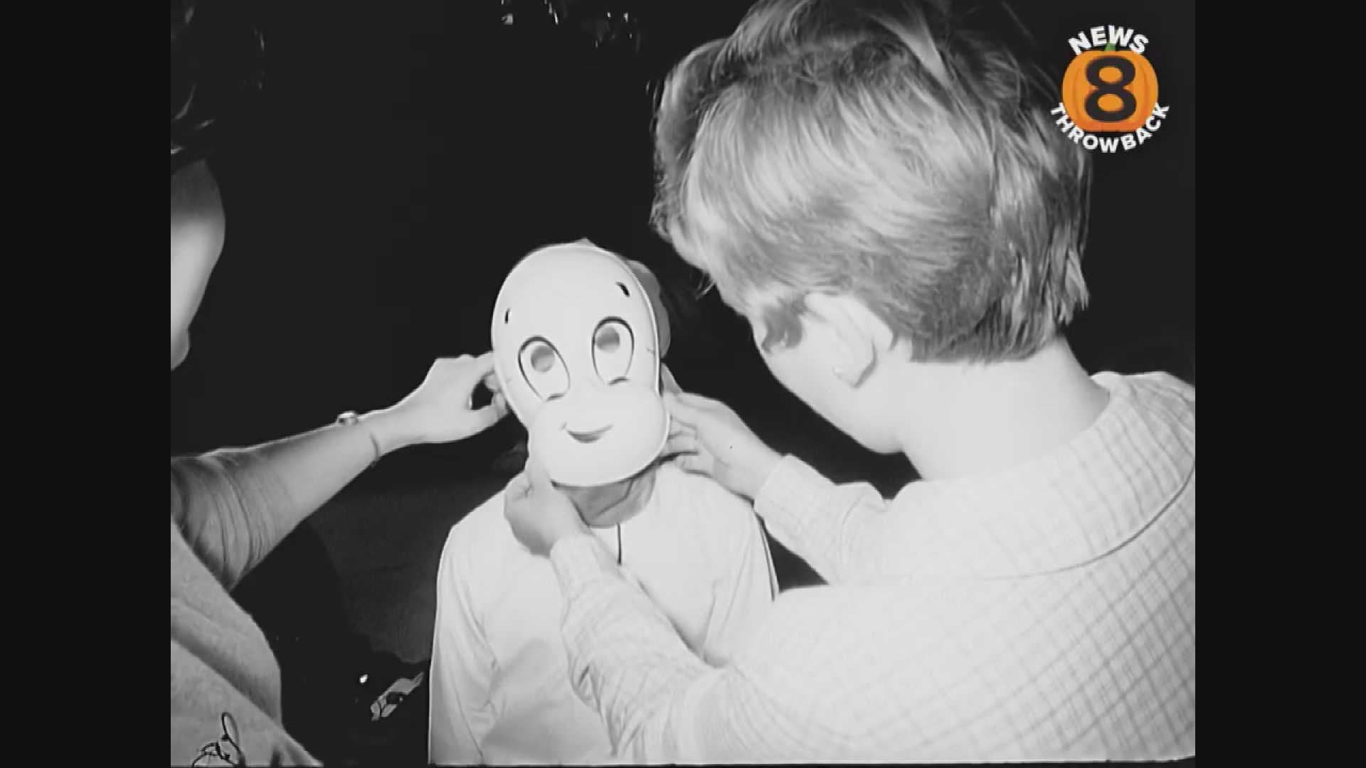 This beautifully clear footage from the News 8 archives features window decorating in La Jolla, carnivals at San Diego elementary schools and more in 1966