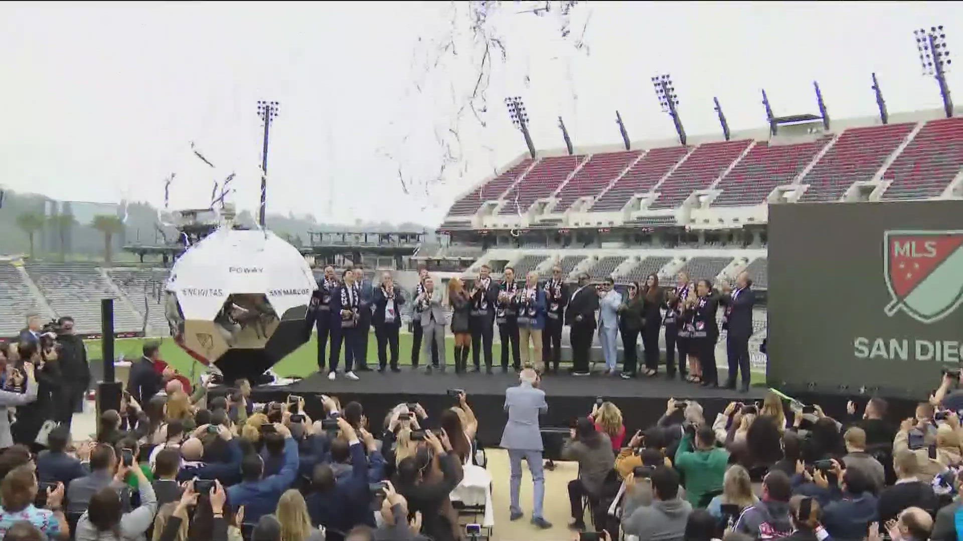 New MLS branding unveiled, along with new crest - Soccer Stadium