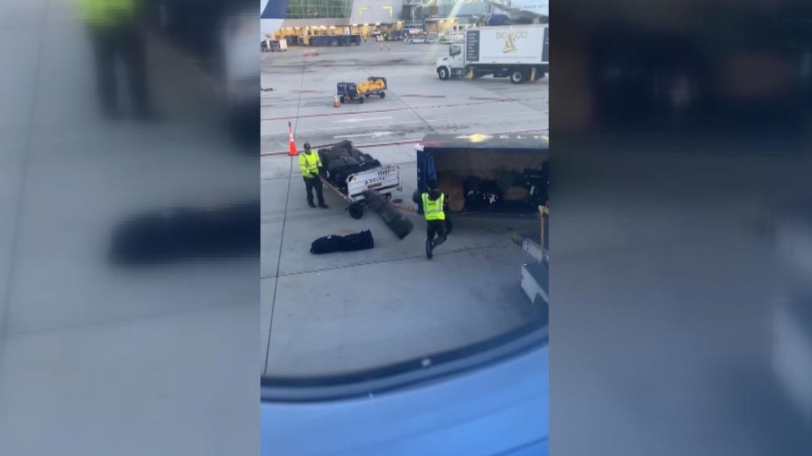 Video shows Delta workers throw East Tennessee State golf clubs | cbs8.com