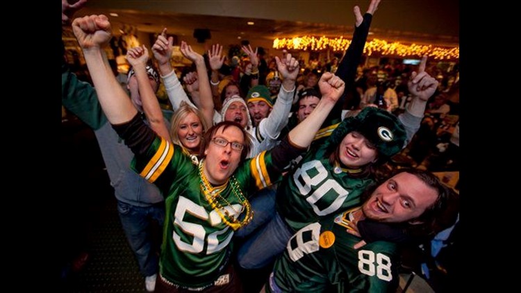 Fans celebrate Packers win with final tailgate