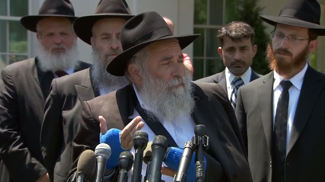 Poway Synagogue Shooting: Rabbi Injured In Chabad Of Poway Shooting ...