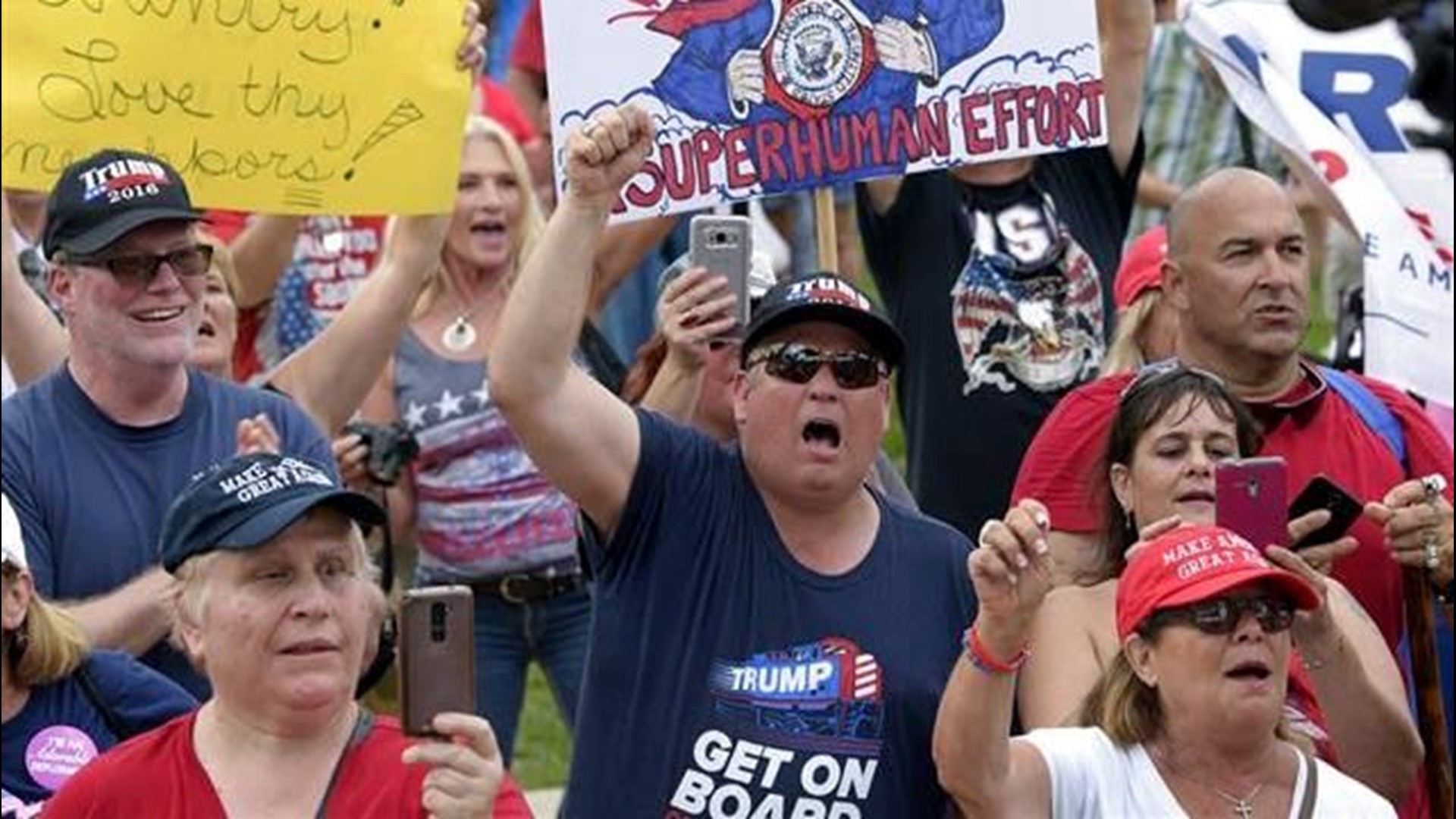 ProTrump rally draws hundreds, not thousands to Washington