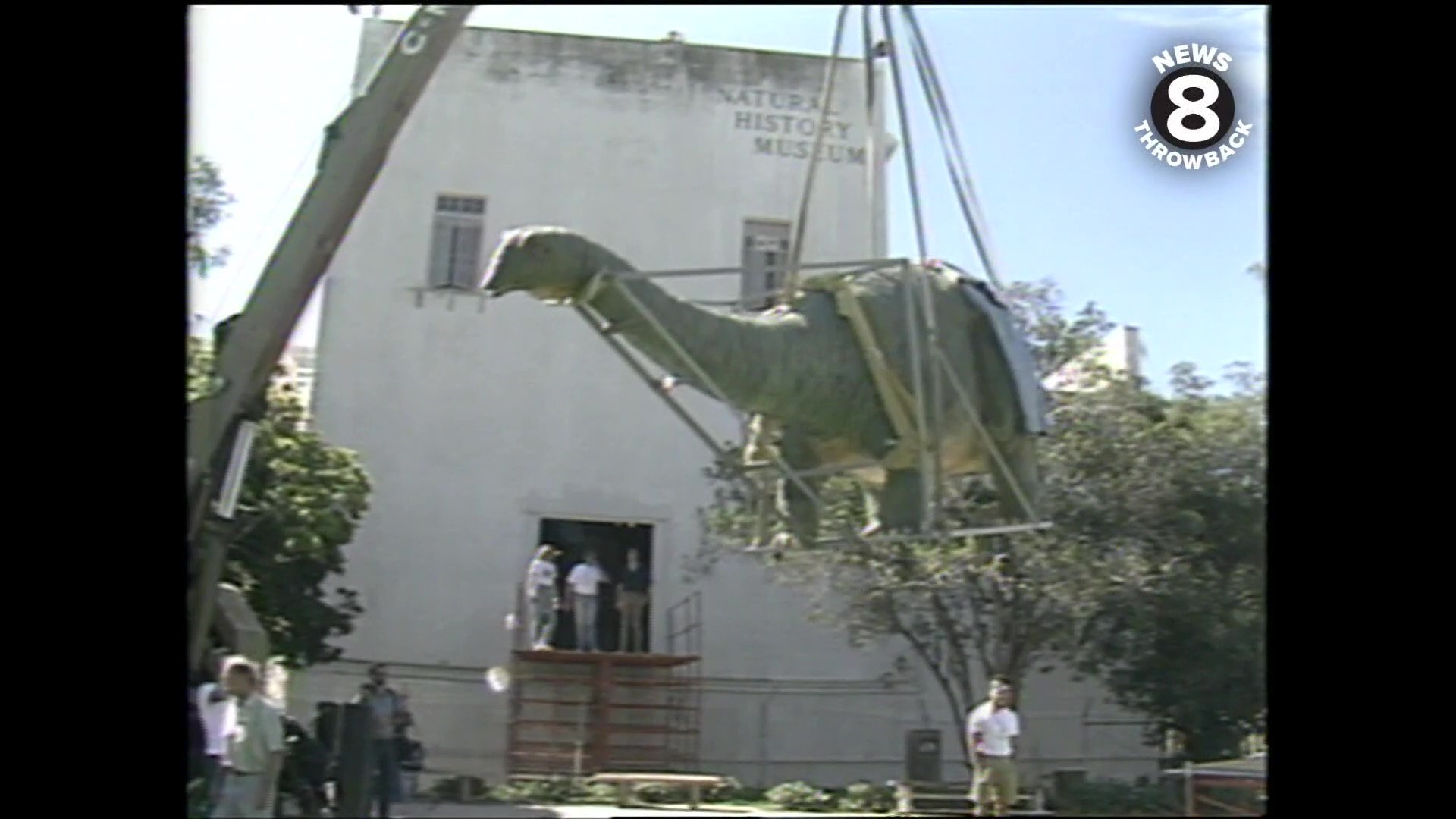 Dinos delivery--a spectacular sight in San Diego in 1986