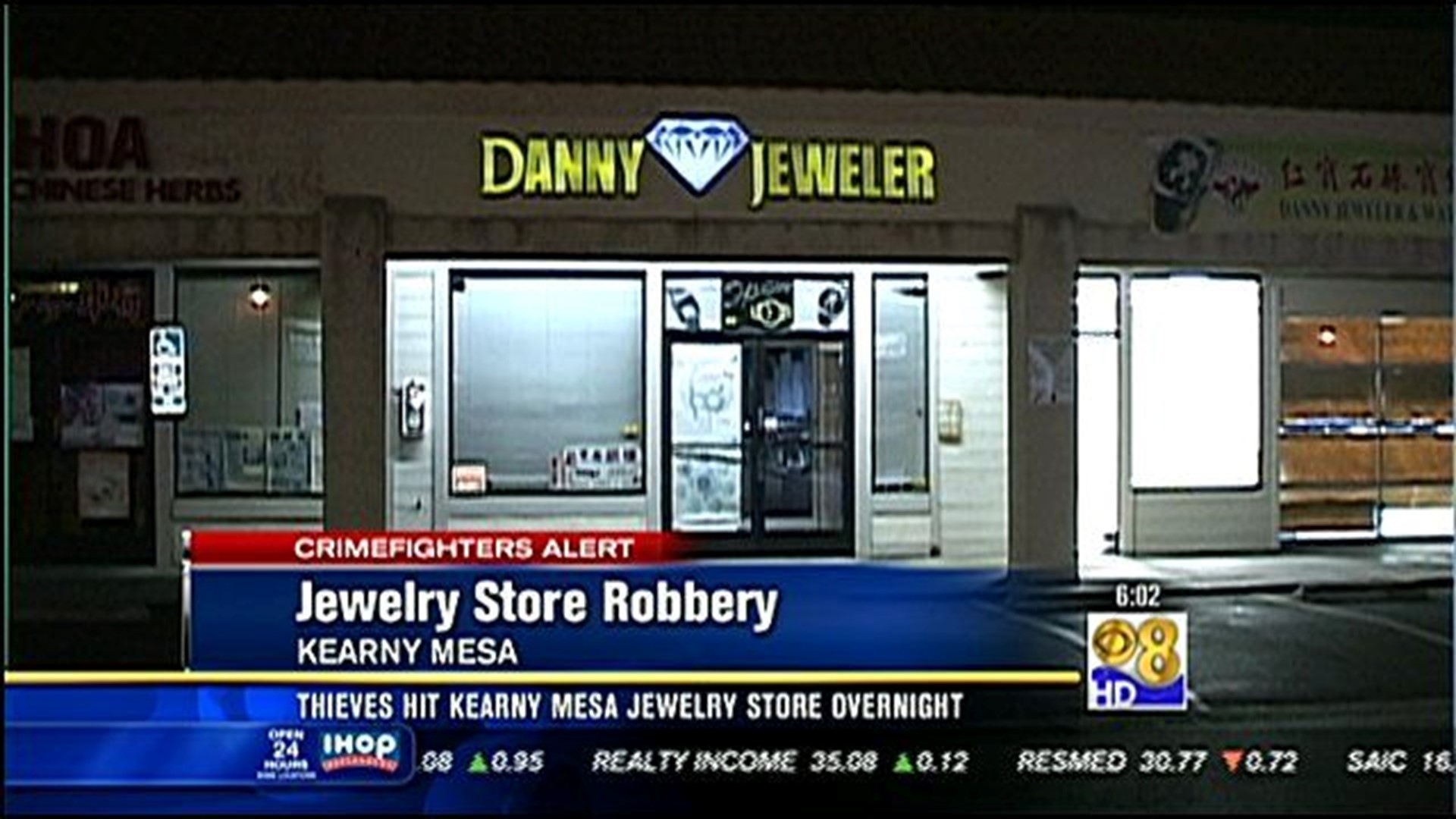Thieves hit Kearny Mesa jewelry store overnight