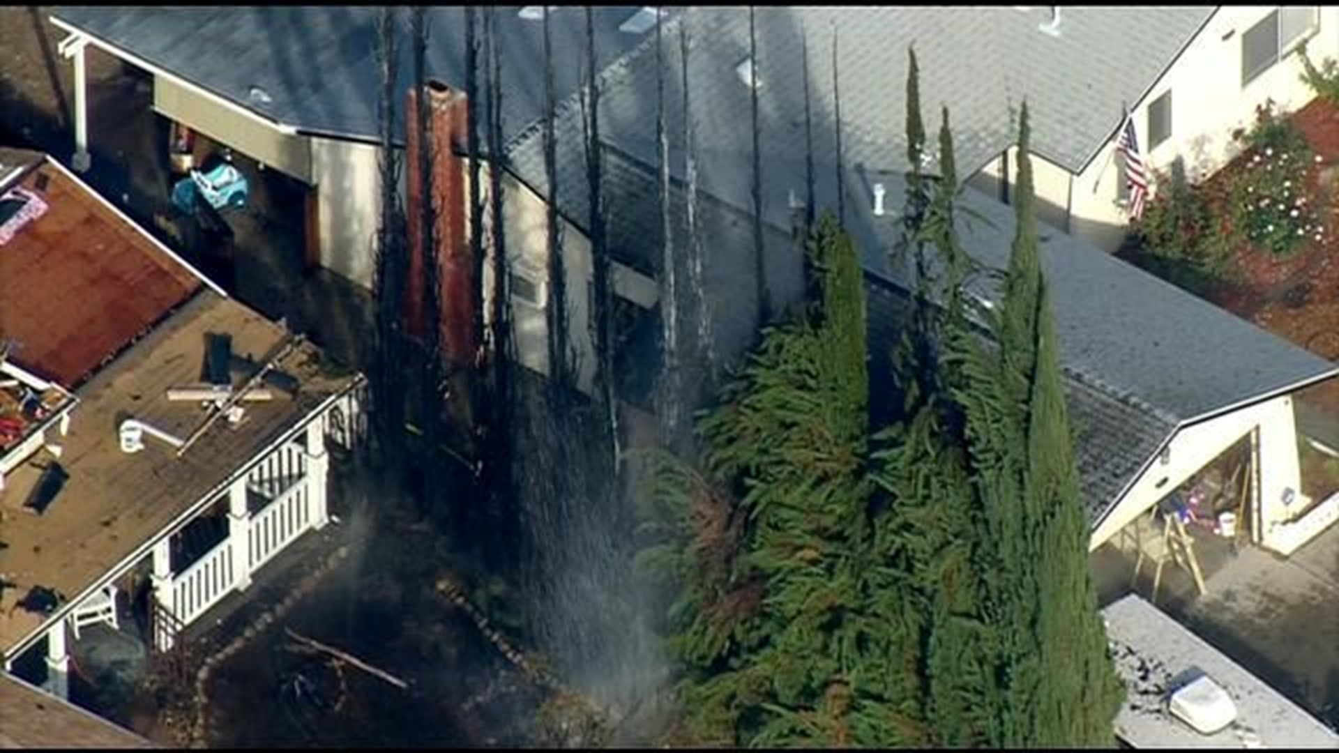 Brush Fire Contained After Burning Near Homes In Santee | Cbs8.com