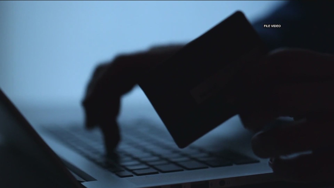 Top 100 "catfished" photos revealed as Valentine's Day scams loom