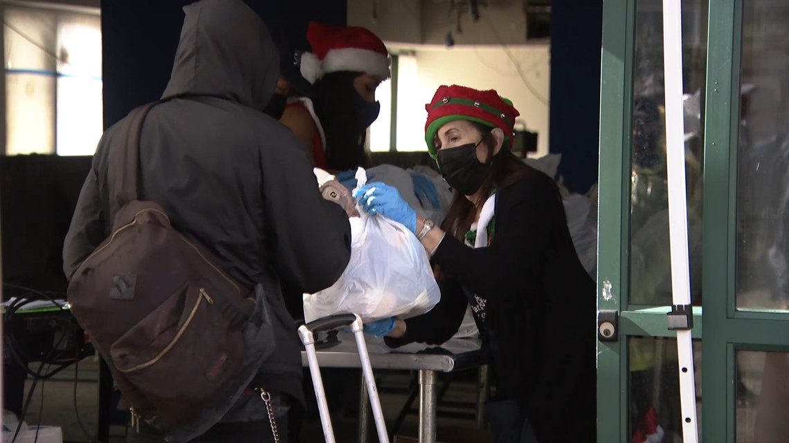 Hot meals for San Diego's most vulnerable - Vimarsana News