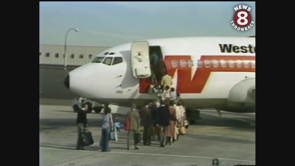 Smoking rules on airplanes 1979 | cbs8.com