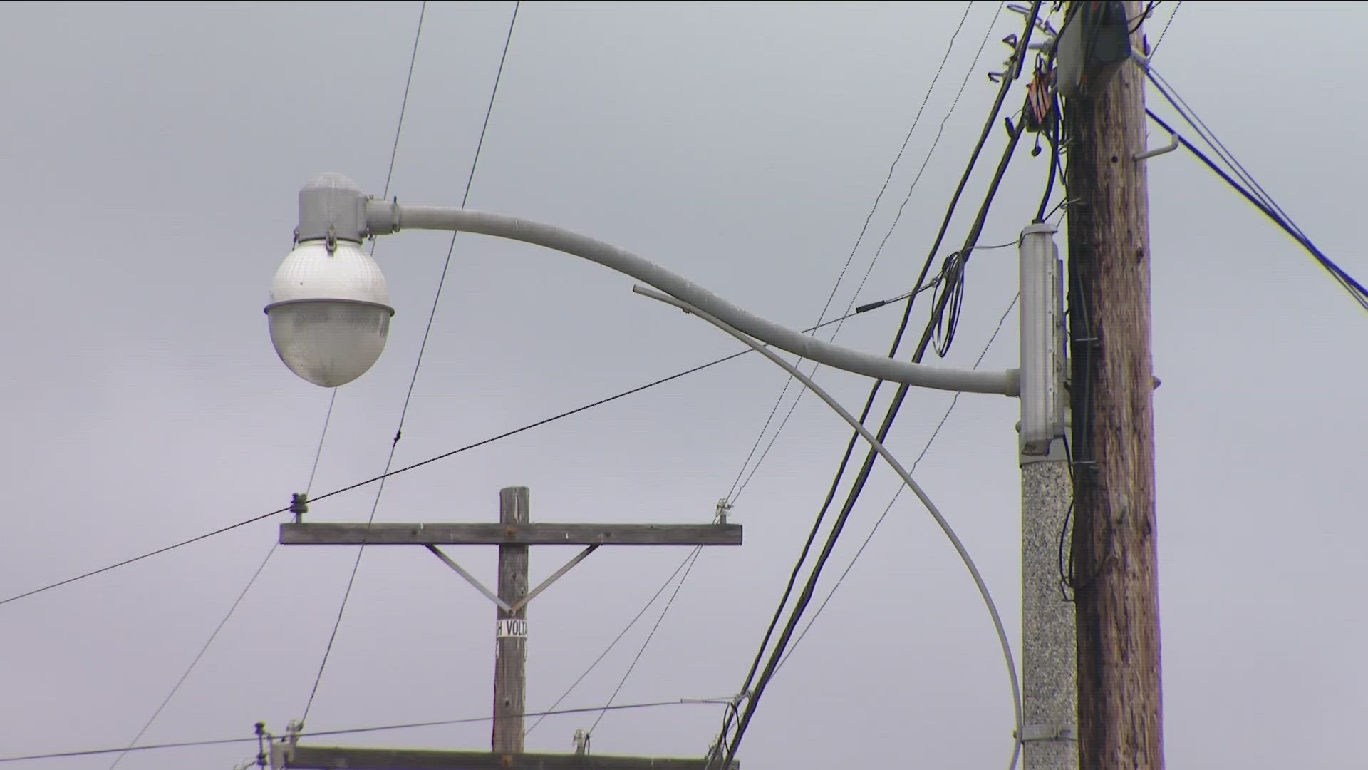 “It is very frustrating being that we are a cul-de-sac and it’s very dark down here, you know, we don’t have extra lights down here at all,” said a resident.