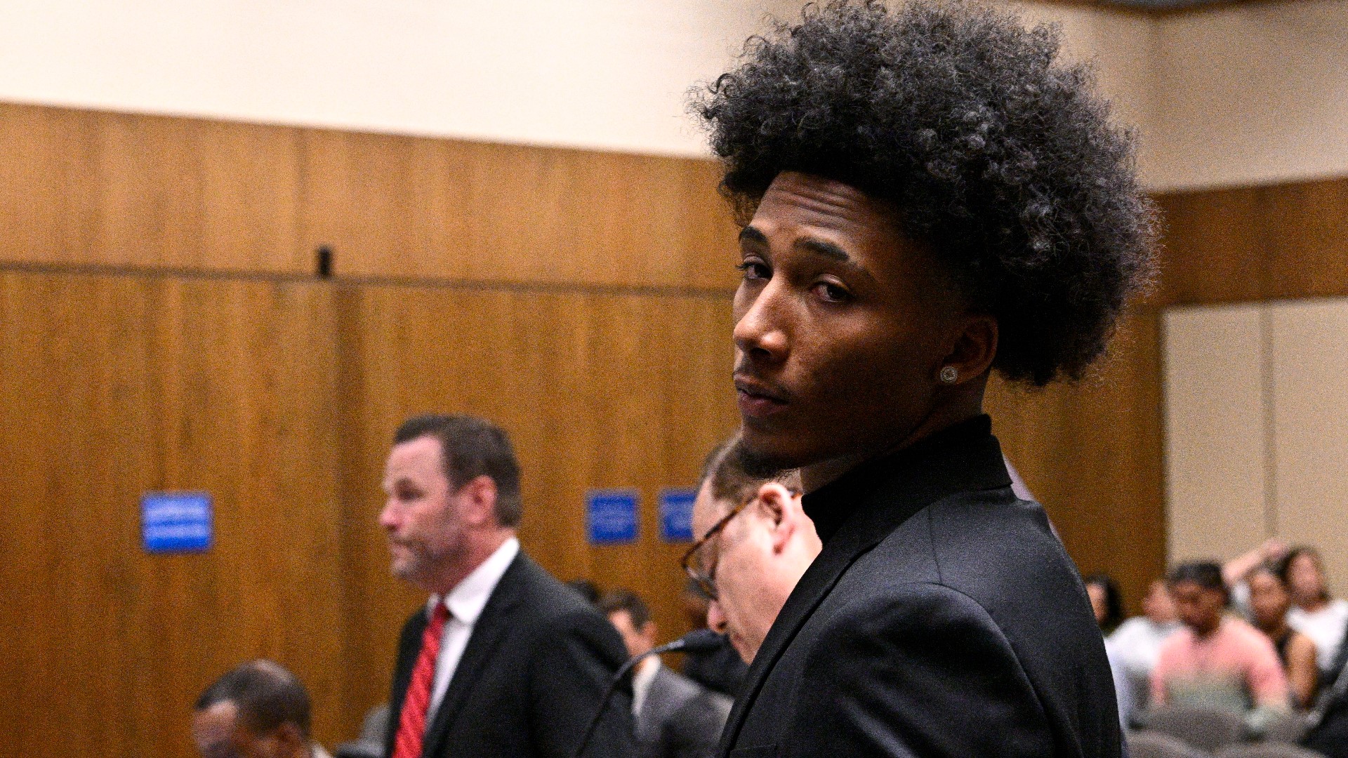 Former San Ysidro high basketball star Mikey Williams sentenced | cbs8.com