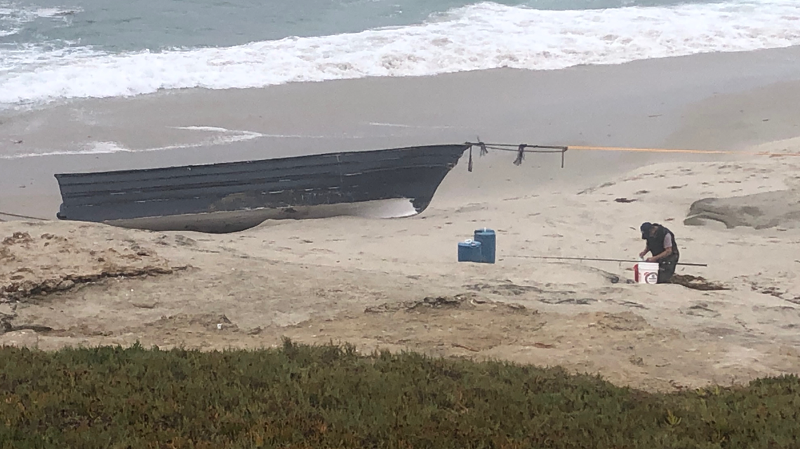 15 arrested after panga boat washes up in La Jolla | cbs8.com