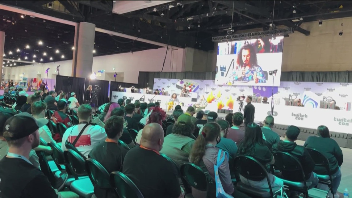 TwitchCon 2024 in San Diego attracts big crowds