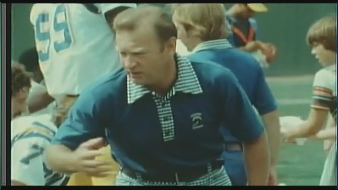 Don Coryell obituary 2010 and vintage San Diego Chargers practice