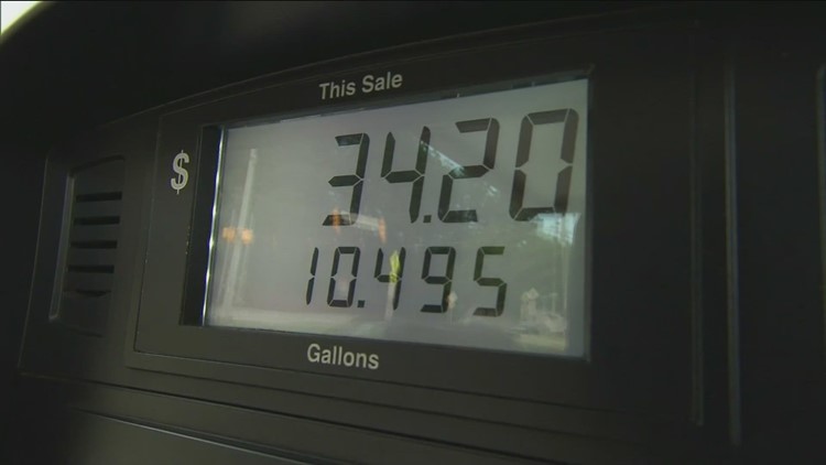 San Diego County gas prices drop to lowest since Feb. 21
