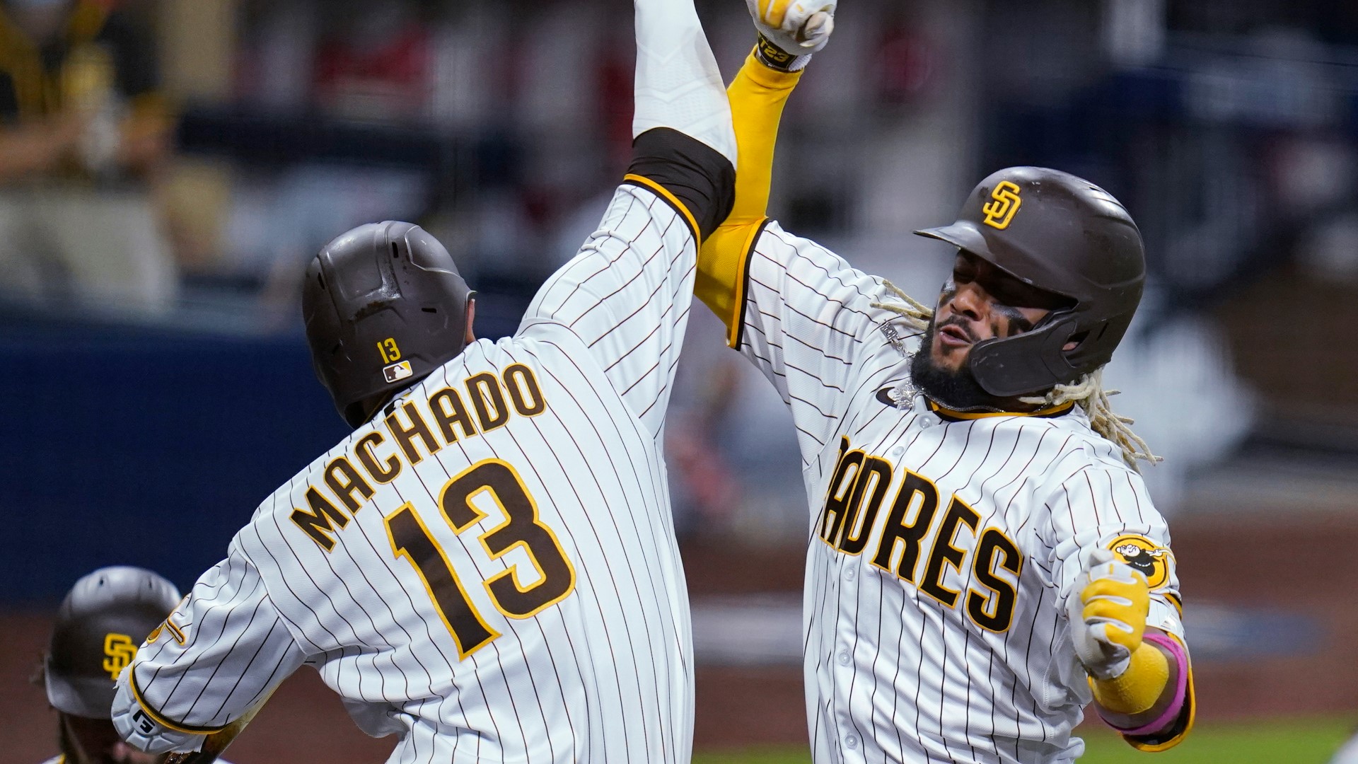 Padres blank Cardinals to clinch 1st winning record in full season since  2010