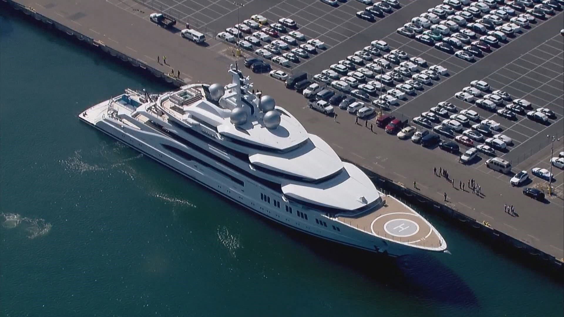 super yacht docked in san diego