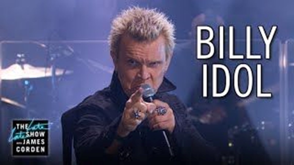 Billy Idol performs 'White Wedding'