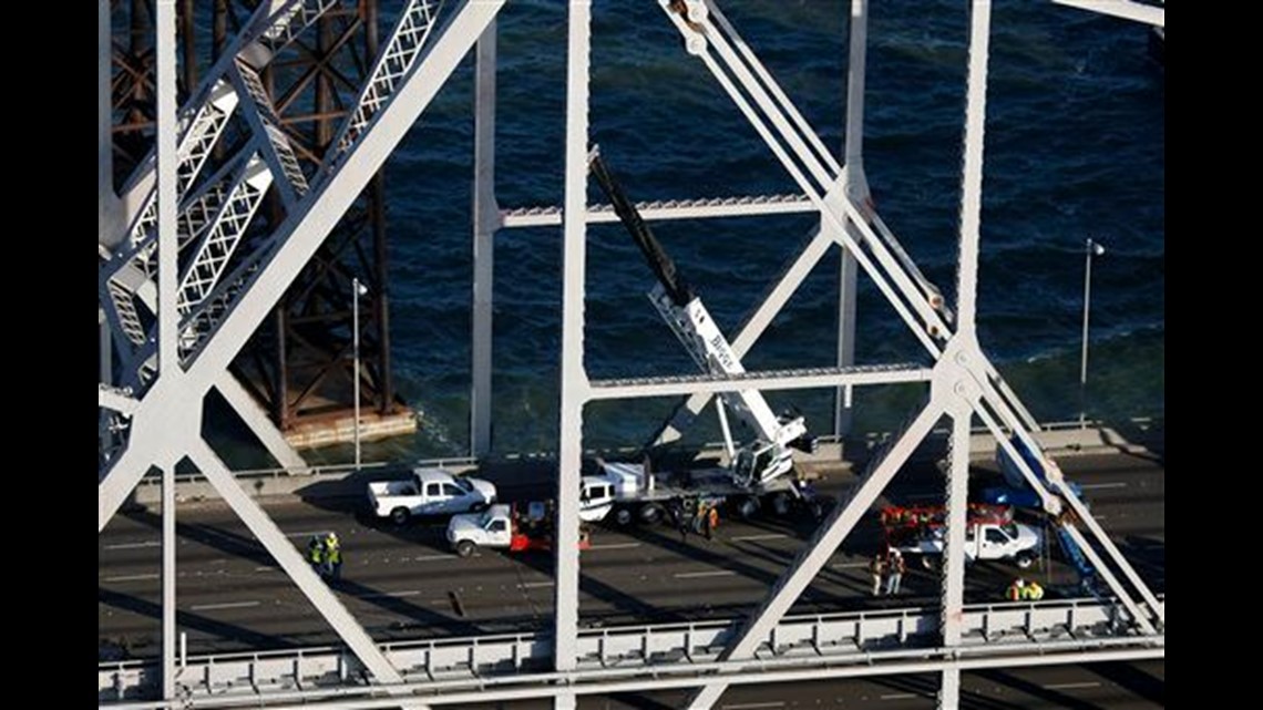 Bridge closure snarls traffic for 2nd day