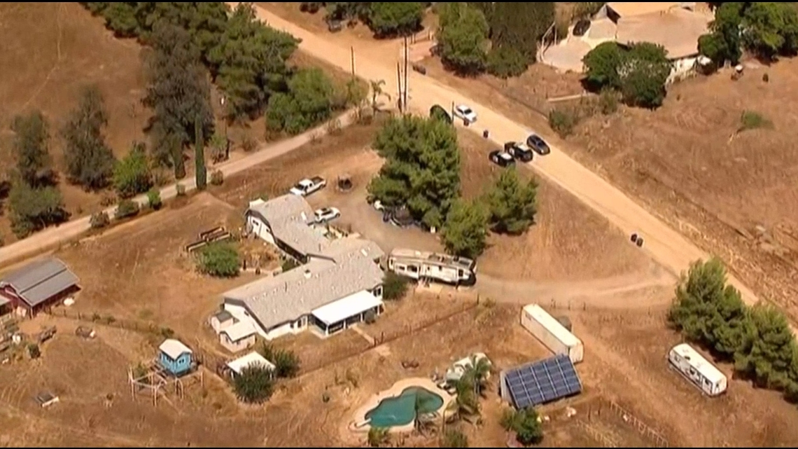 SWAT standoff prompts school evacuation in Ramona | cbs8.com