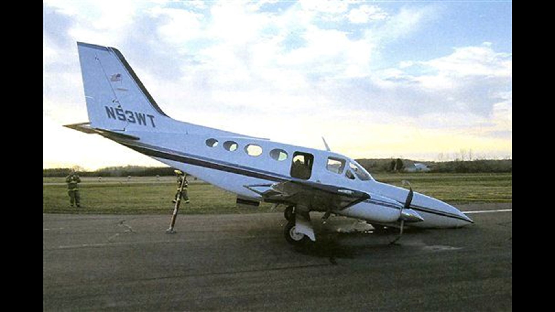 Woman, 80, lands plane on low fuel after husband dies at controls ...