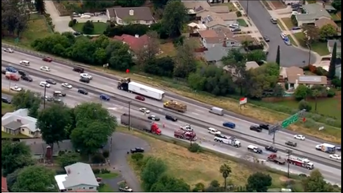 Overturned big rig in Spring Valley causes traffic delays | cbs8.com