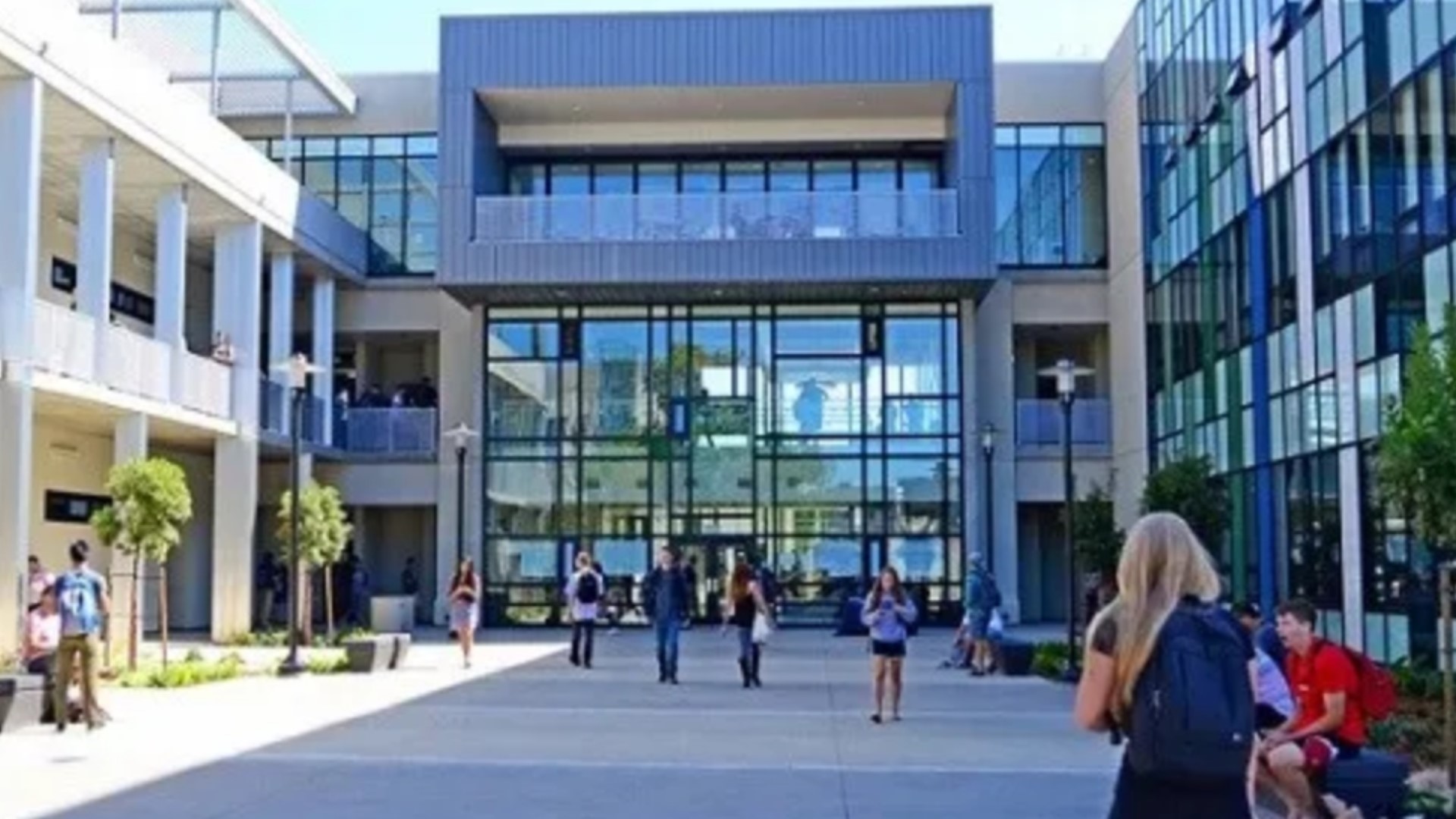 Mesa College opens oncampus support center for current and former