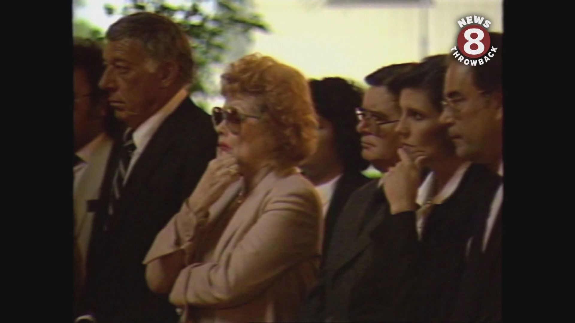 December 4, 1986 The funeral of television legend Desi Arnaz held in San Diego. Lucille Ball, Desi Arnaz Jr., Lucie Arnaz, and Danny Thomas among the mourners.
