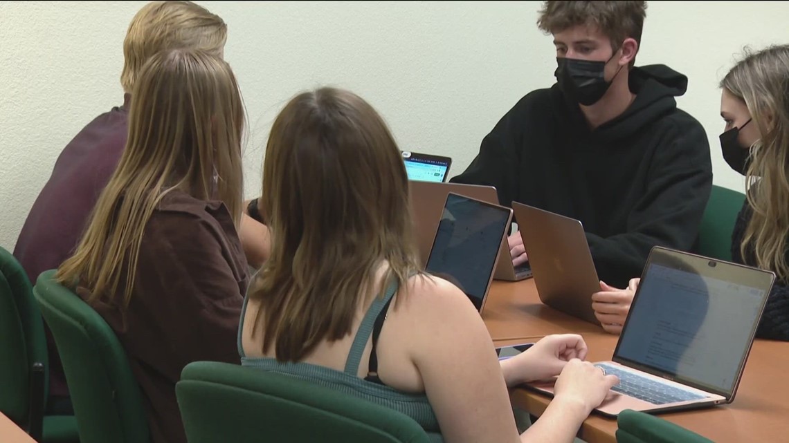 Study finds San Diego and Oceanside closing gender pay gap