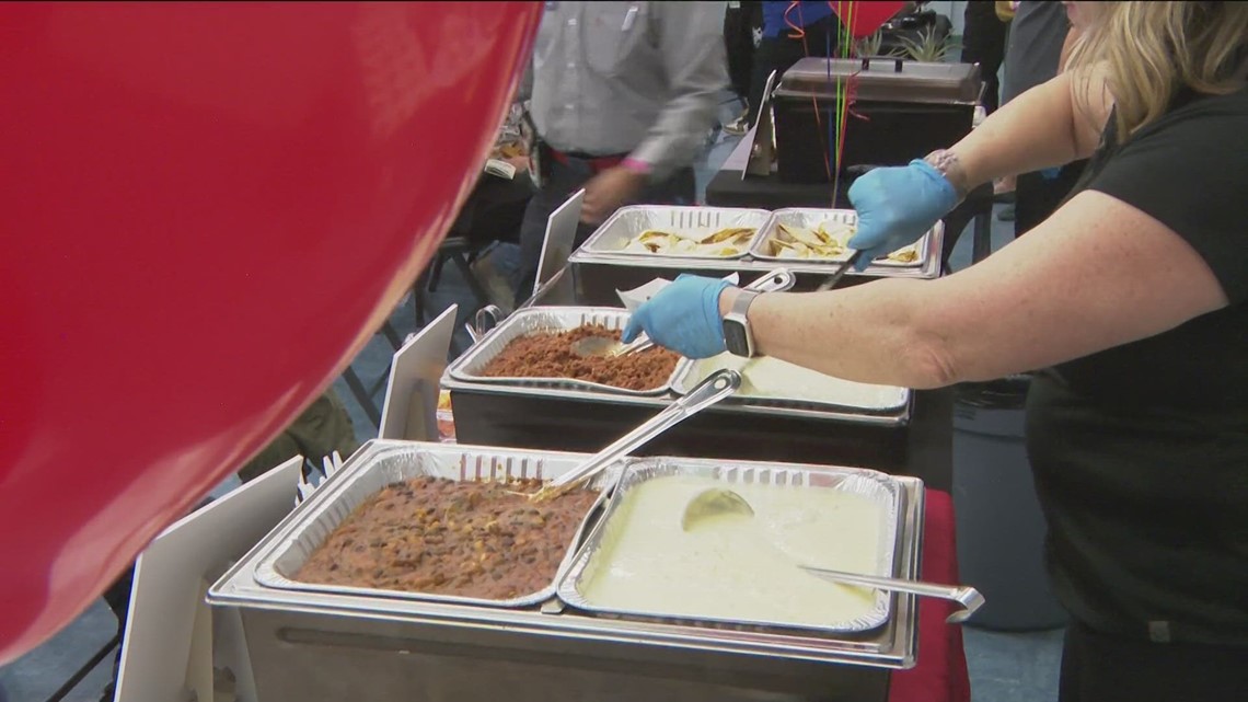 San Diego Unified students influence new cafeteria menus San Diego Unified students influence new cafeteria menus
