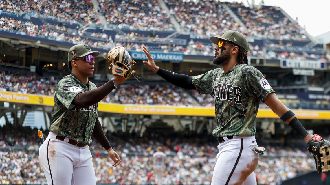 Padres beat Dodgers on bases-loaded walk 