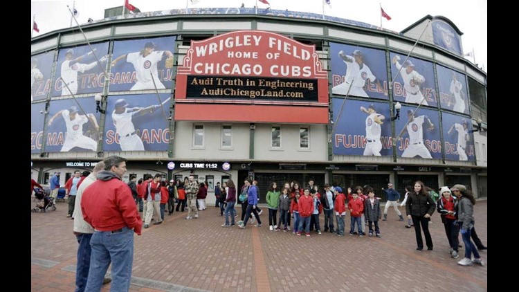 Cubs, city agree on Wrigley Field Jumbotron