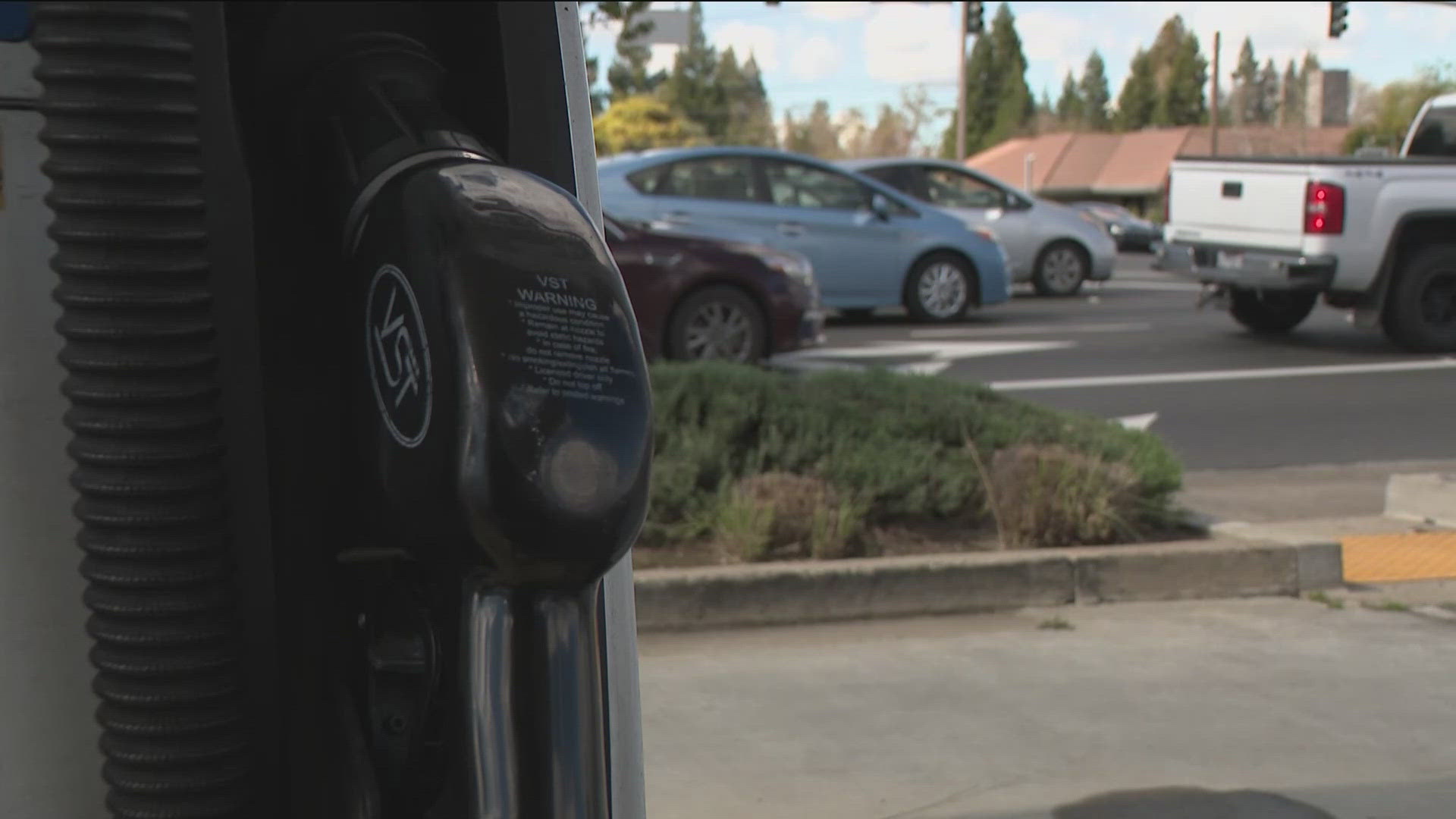 California lawmakers clash over solutions amid soaring gas prices ...