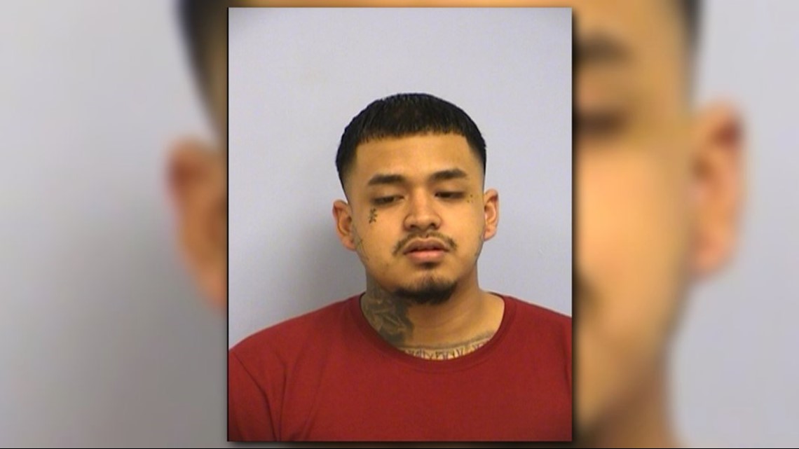 Man arrested after allegedly shooting woman in neck during Austin road ...