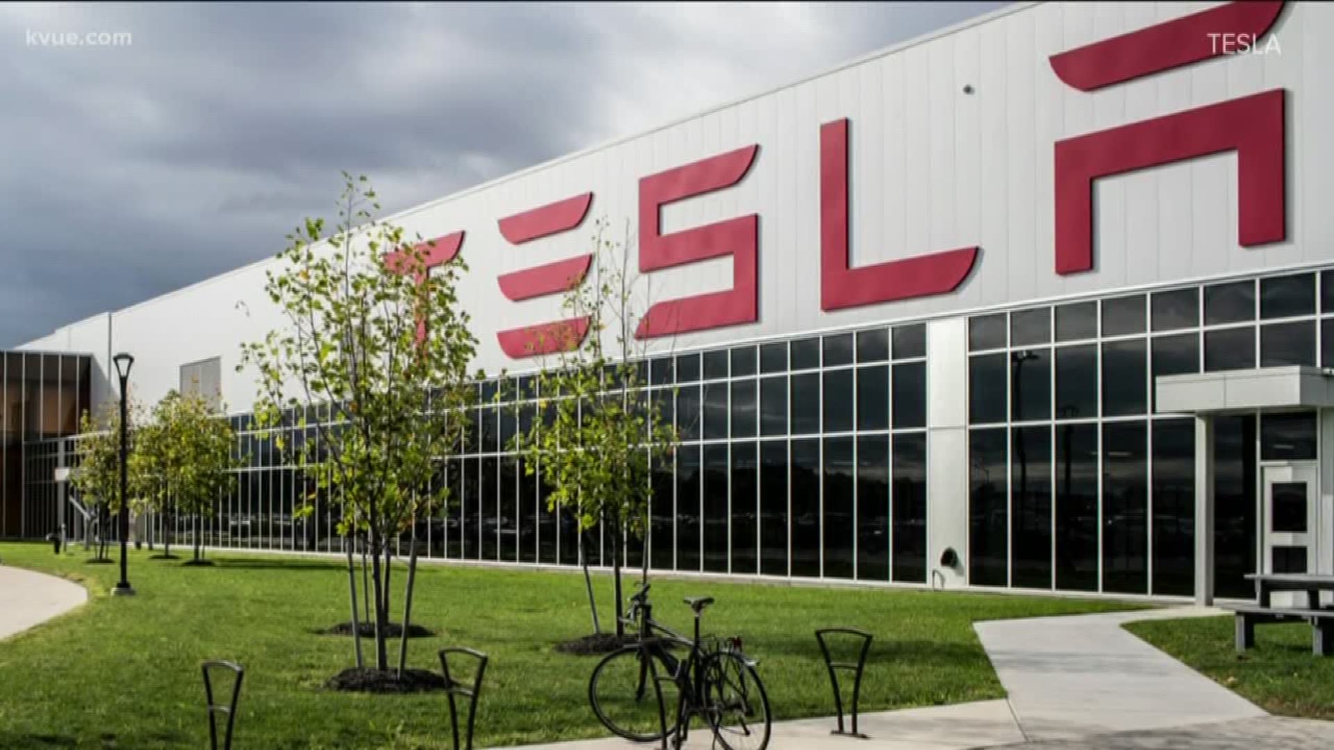 Elon Musk says Tesla to move headquarters to Texas 'immediately' amid COVID-19 shutdown in