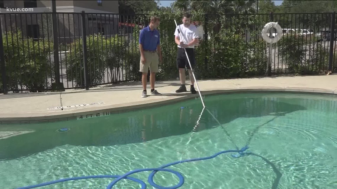 Pool cleaning jobs open in Austin area