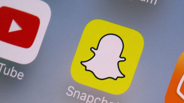 Snapchat rolling out option to let parents see who their teens are messaging