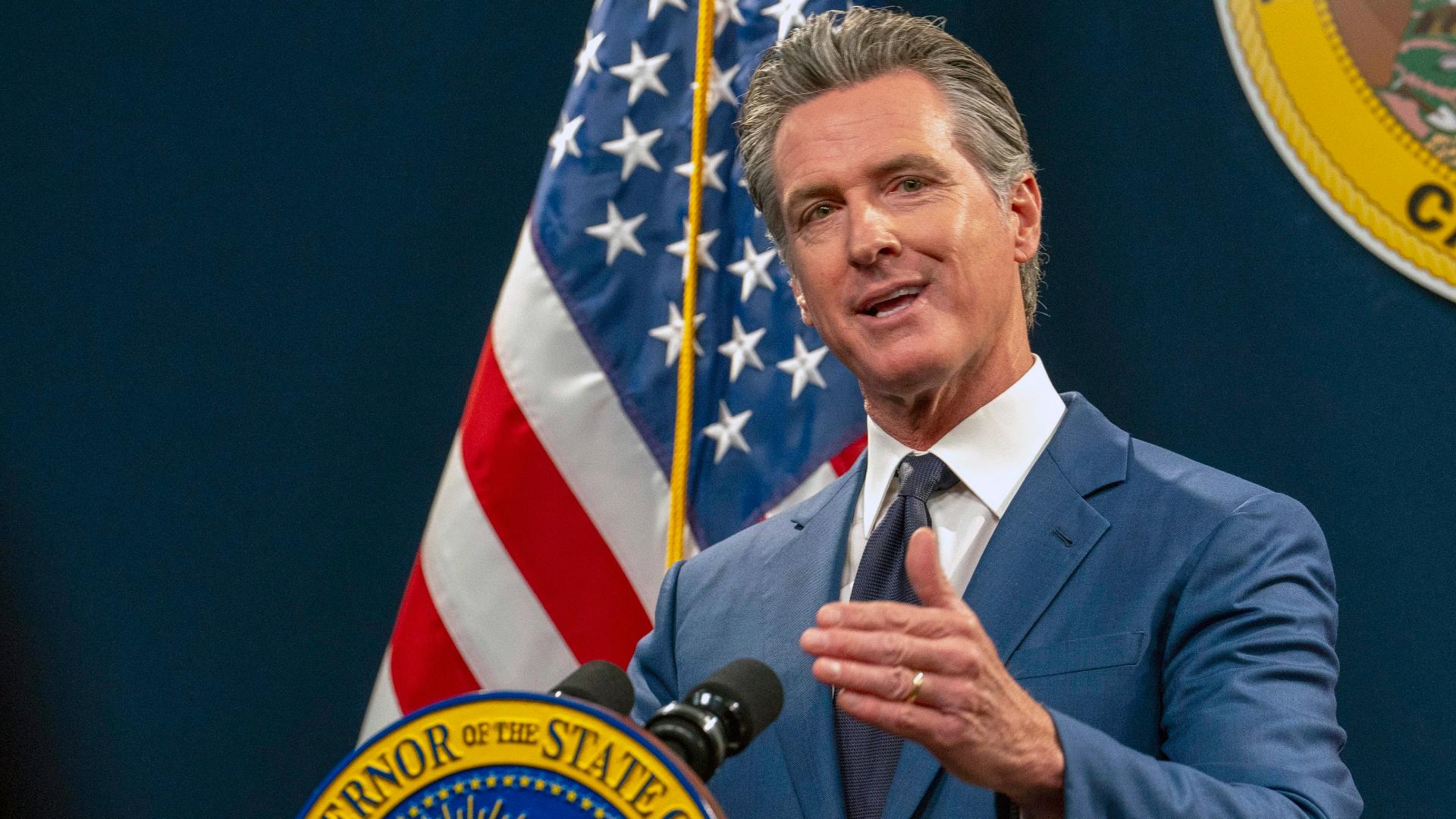 Newsom signs bills cracking down on California retail theft | cbs8.com