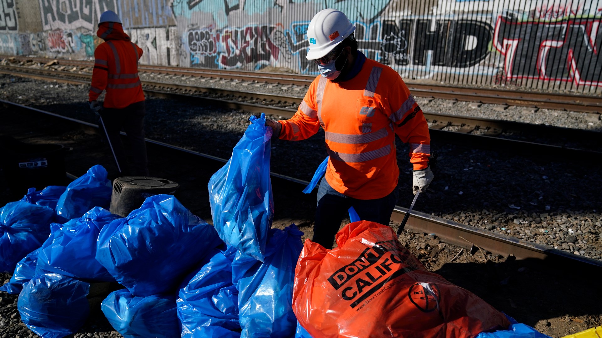 Gov. Gavin Newsom is promising statewide coordination as law enforcement and prosecutors go after thieves who have been raiding cargo containers aboard trains.