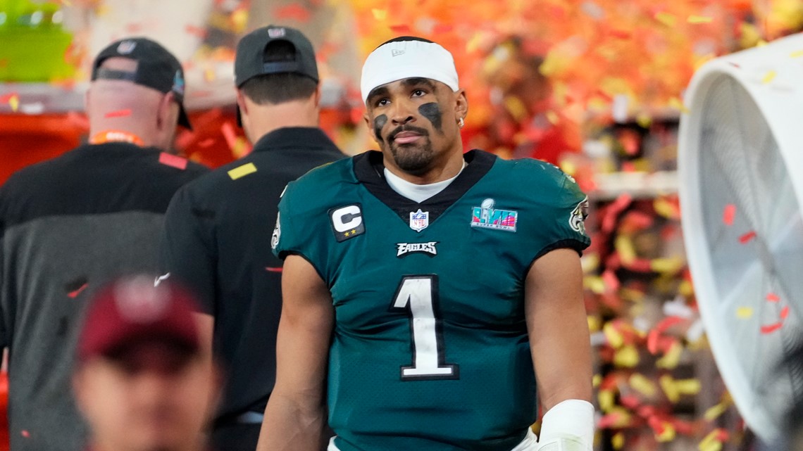 Eagles' Jalen Hurts on his jersey skyrocketing in sales: 'It's all love' 