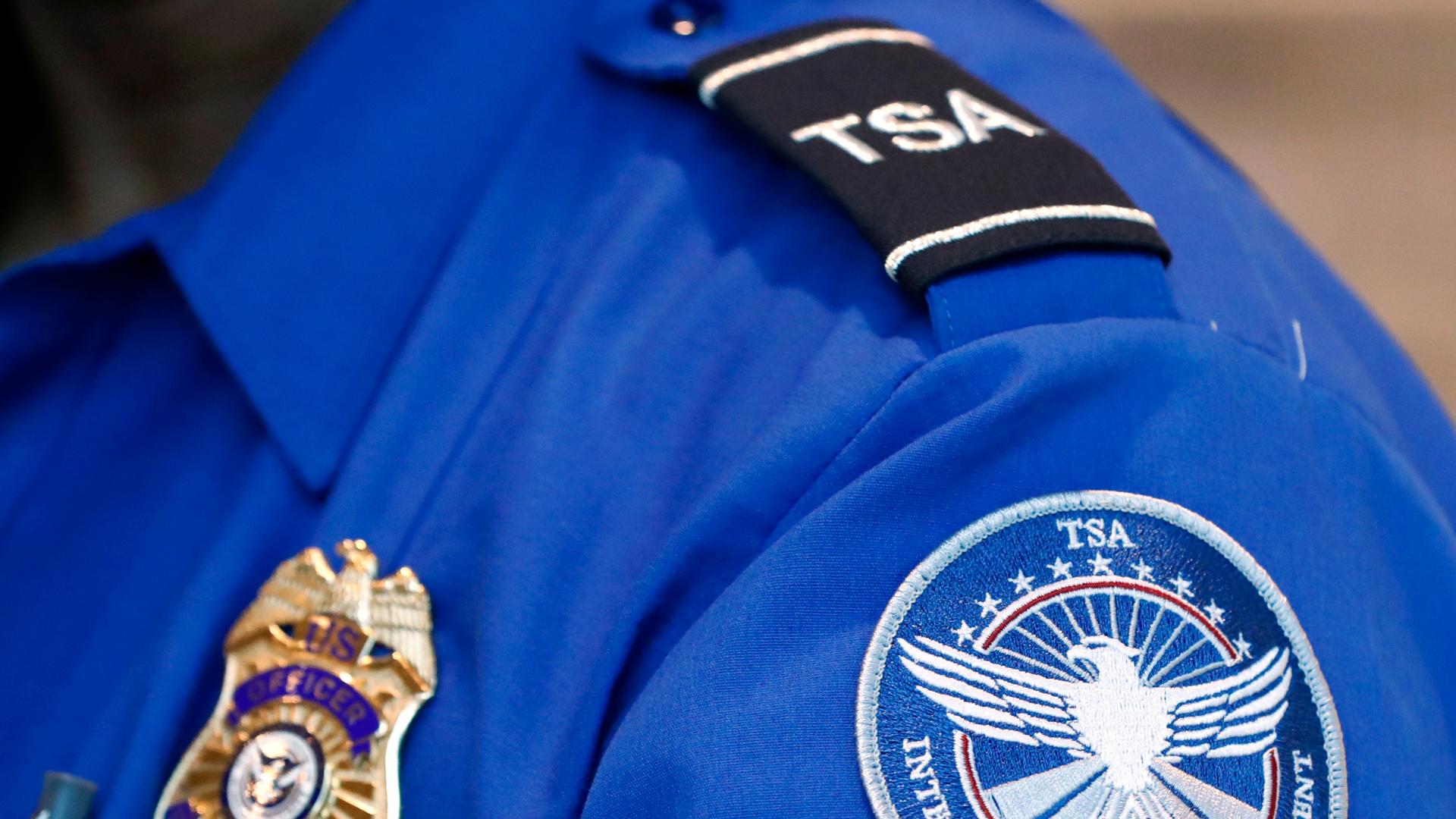 Travelers left nearly $1 million in unclaimed money at TSA checkpoints ...