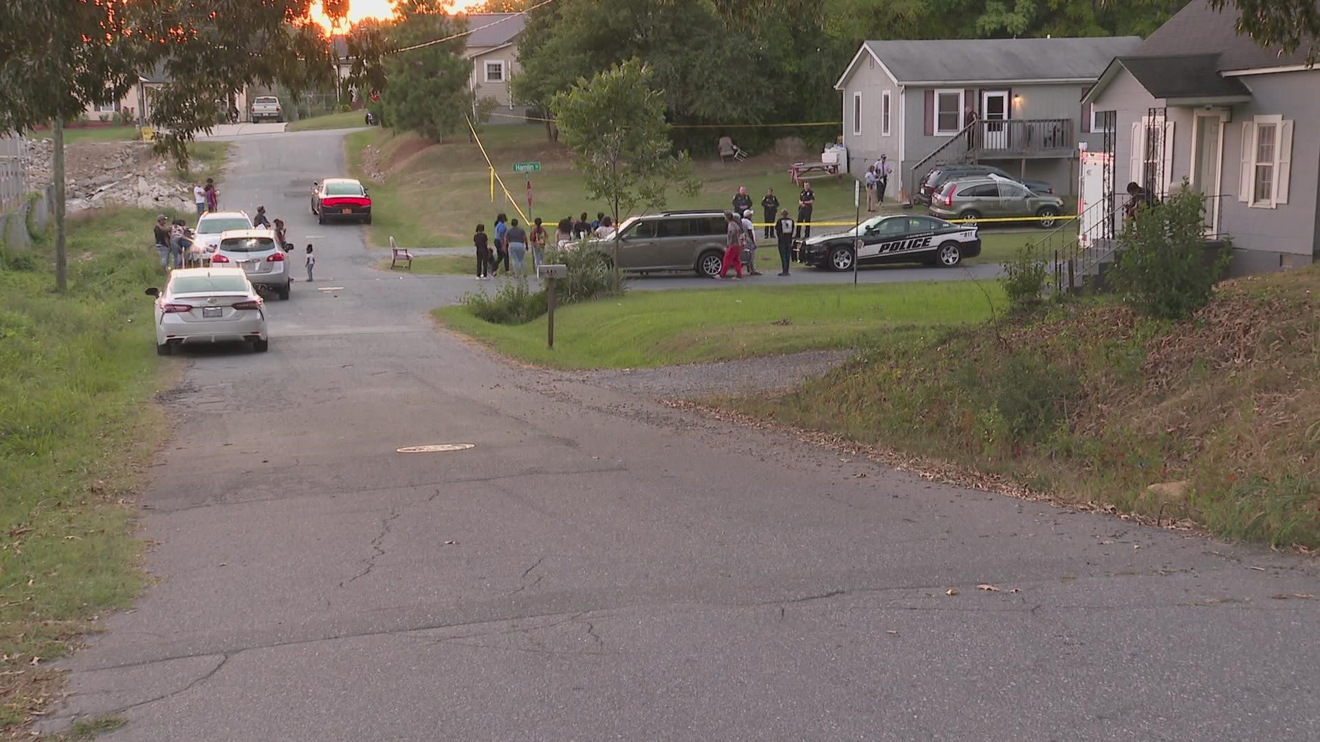 Asheboro police find two women dead in a home on Hamlin Street(00)
