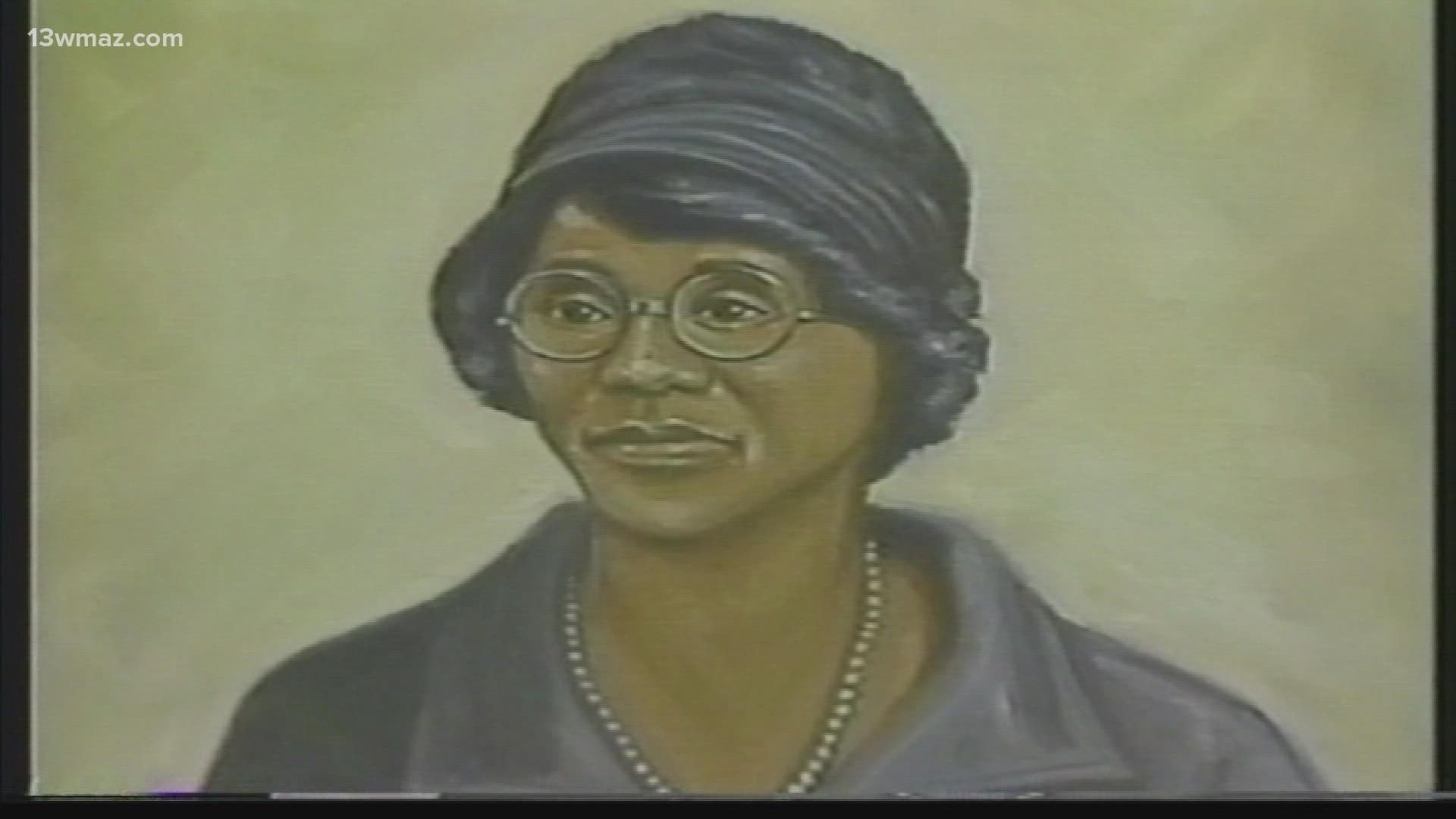 Minnie Lee Smith was a Macon educator who established her own school called Beda-Etta College.