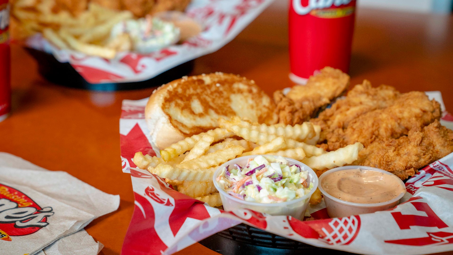 Raising Cane's To Open New Location In Chula Vista Tuesday | Cbs8.com