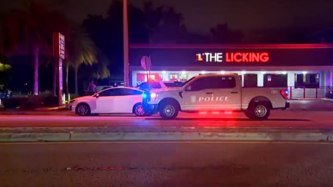 Miami Gardens police: Multiple people shot outside restaurant | cbs8.com