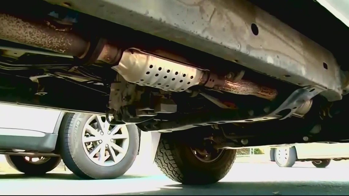 Suspected catalytic converter thieves arrested in Oceanside | cbs8.com